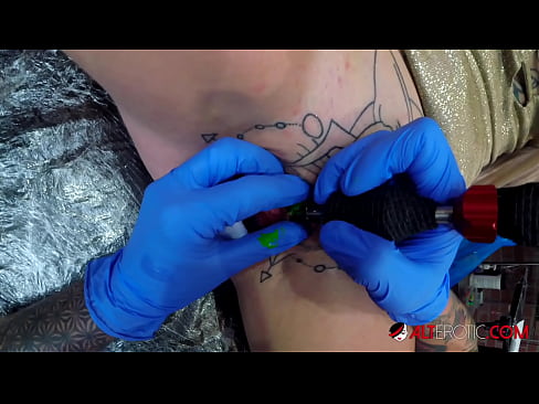 ❤️ Nagpa-tattoo sa kanyang klitoris ang sobrang tattoo na hottie na si Sully Savage Fuck video sa porn tl.corona-pass.ru ❌️